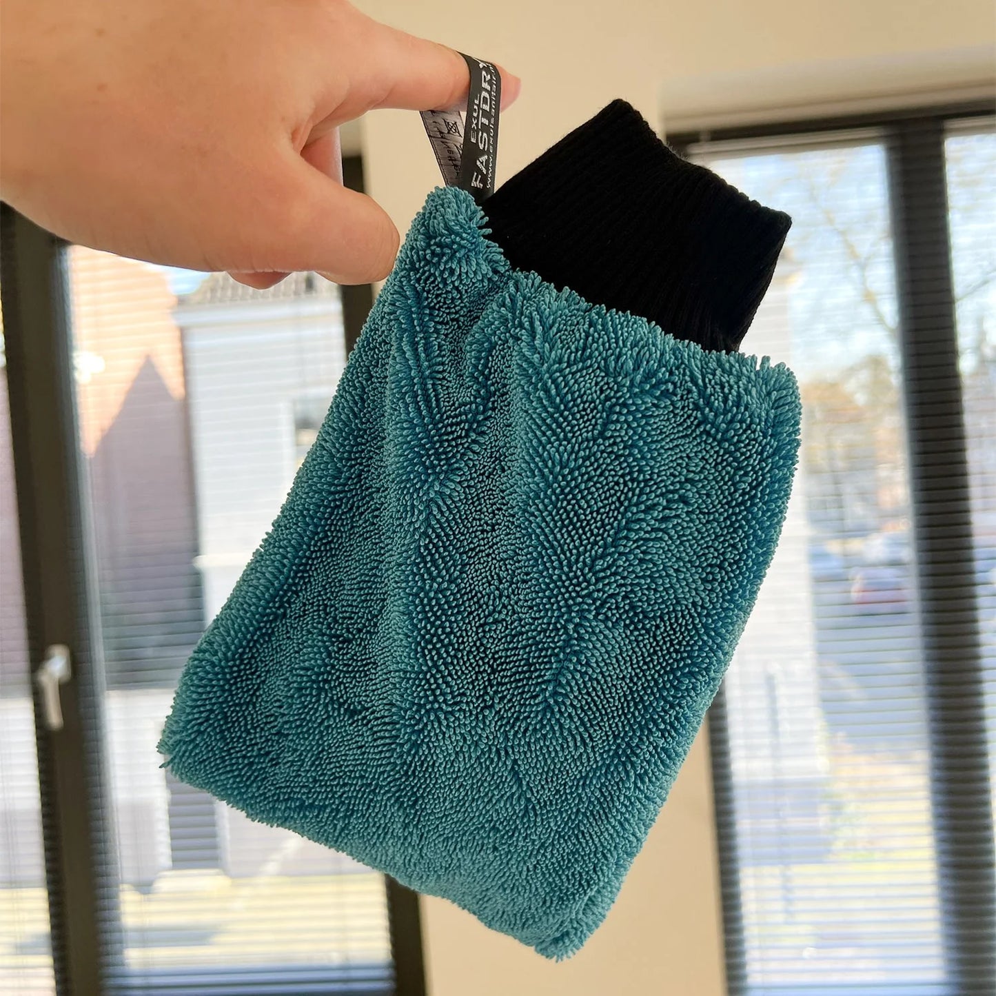 FASTDRY Gloves - Pack of 4